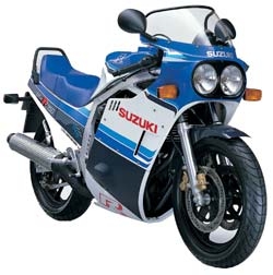 Suzuki GSX- R750 